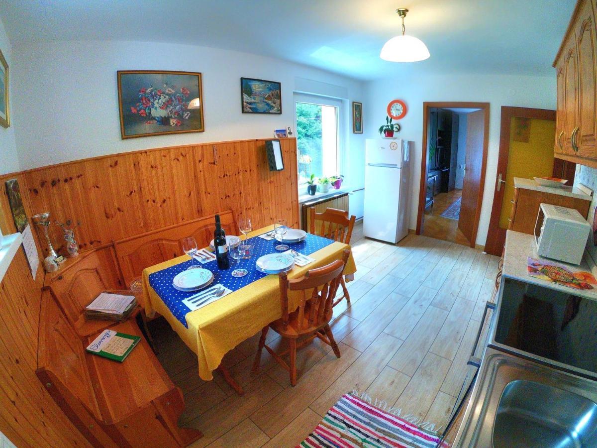 Apartment And Garden House Among The Mountains Podbrdo Экстерьер фото