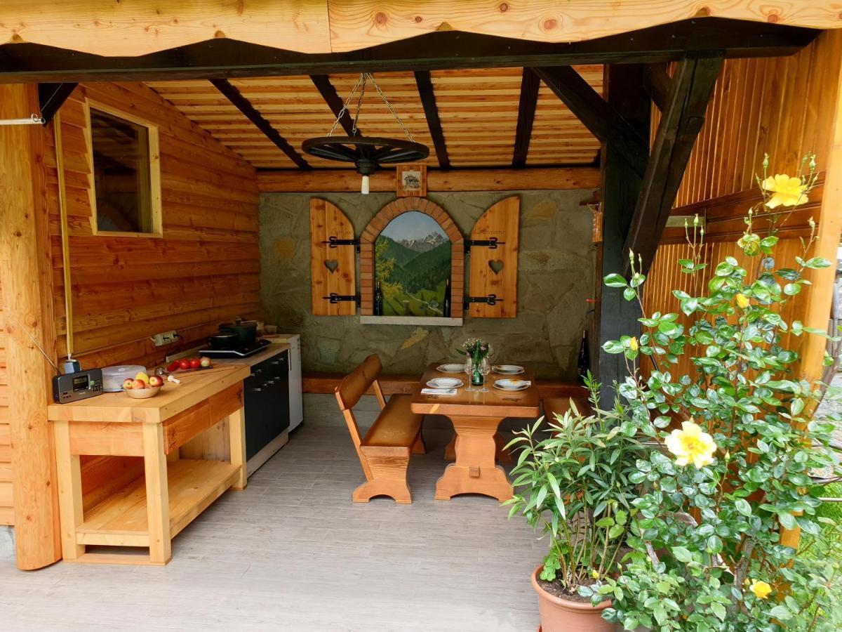 Apartment And Garden House Among The Mountains Podbrdo Экстерьер фото