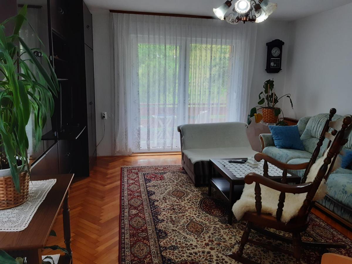 Apartment And Garden House Among The Mountains Podbrdo Экстерьер фото